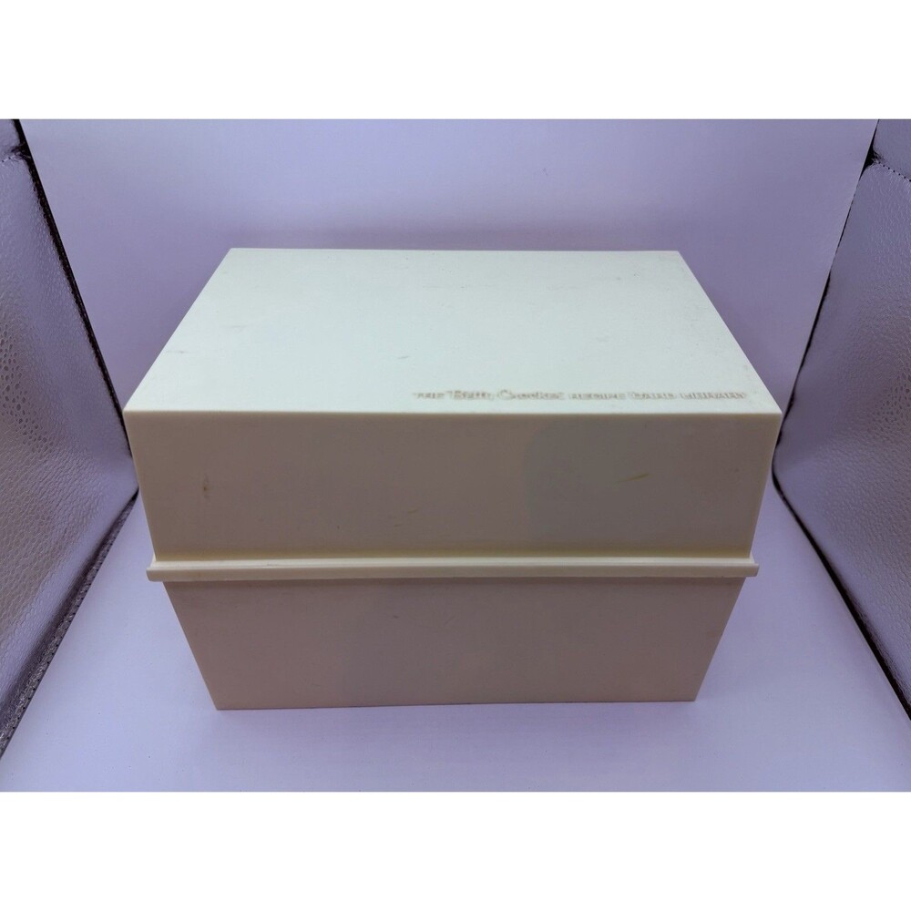 Vintage 1971 Betty Crocker Recipe Card Library White Plastic Box Set 70s